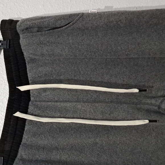 Feat Women's Hazy Black BlanketBlend Jogger - Picture 7 of 11
